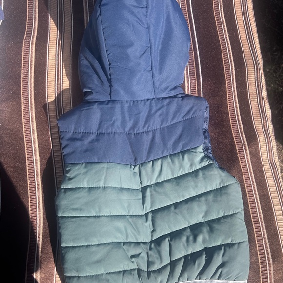 Stylish Navy and Teal Kids Hooded Vest - Picture 2 of 3